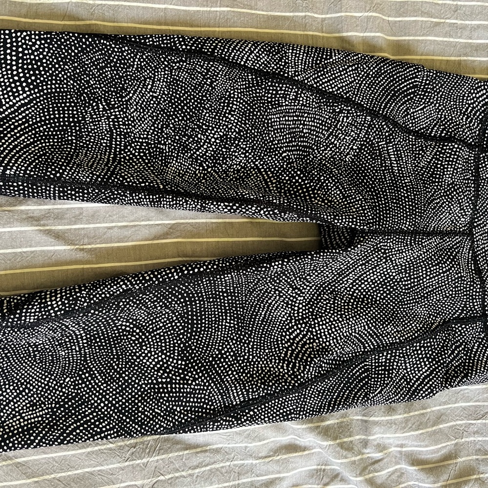 Lululemon Black and White Patterned Pants